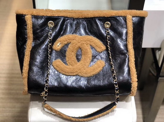 Chanel Shopping Bag Shiny Crumpled Sheepskin Shearling Sheepskin and Gold Tone Metal Black and Brown AS1167