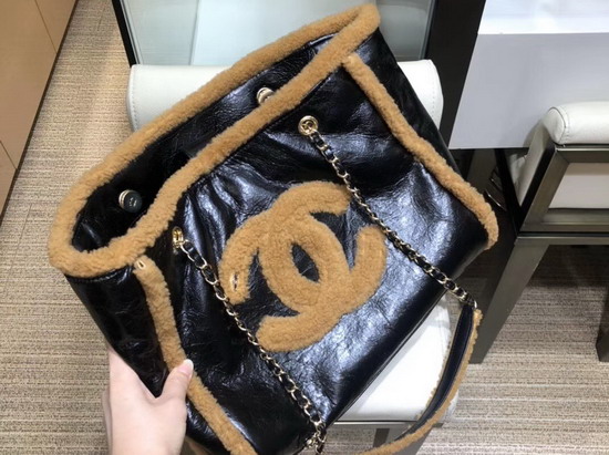 Chanel Shopping Bag Shiny Crumpled Sheepskin Shearling Sheepskin and Gold Tone Metal Black and Brown AS1167