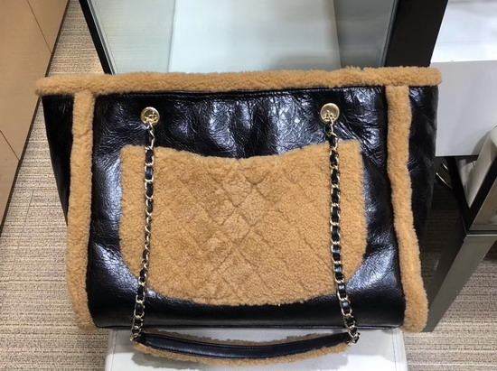 Chanel Shopping Bag Shiny Crumpled Sheepskin Shearling Sheepskin and Gold Tone Metal Black and Brown AS1167