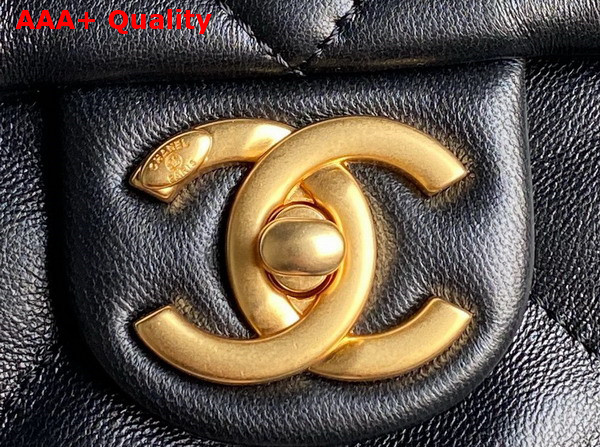 Chanel Shopping Bag in Black Shiny Lambskin Gold Tone Metal AS5315 Replica