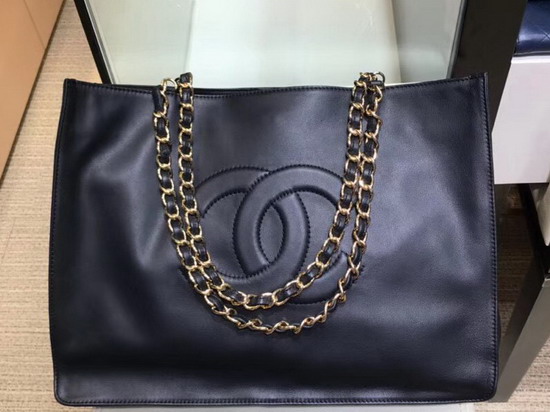 Chanel Shopping Bag in Black Soft Calfskin