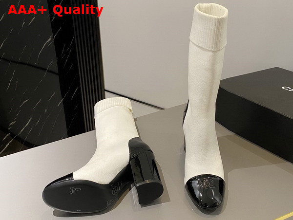 Chanel Short Boots Knit and Patent Calfskin White and Black G40134 Replica