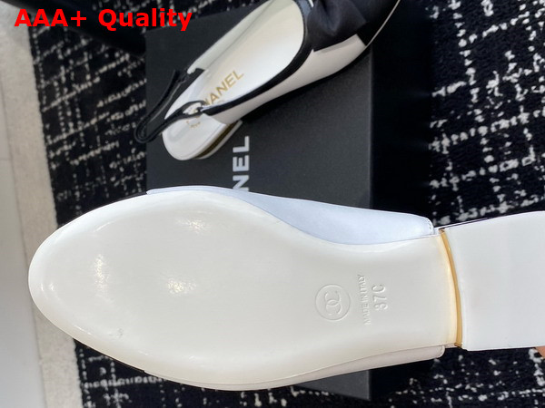 Chanel Slingbacks Lambskin and Grosgrain White and Black Ref G45689 Replica