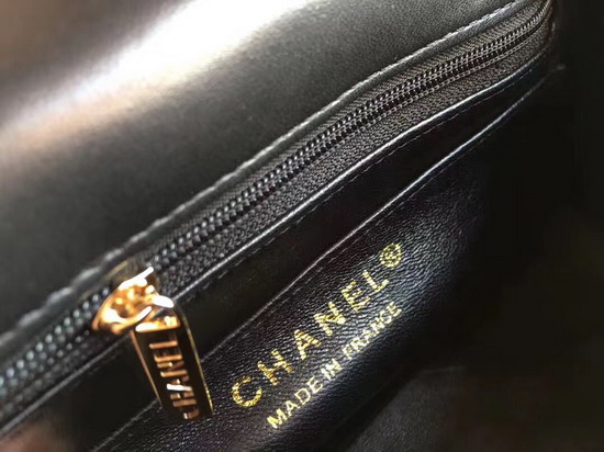 Chanel Small Flap Bag in Black Patent Leather