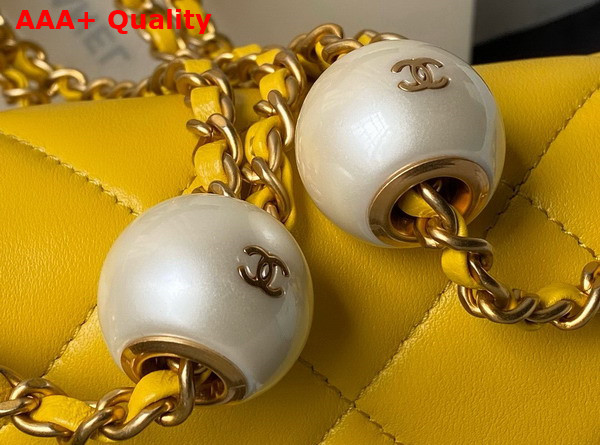 Chanel Small Flap Bag in Yellow Pearly Lambskin Imitation Pearls Gold Tone Metal As4861 Replica