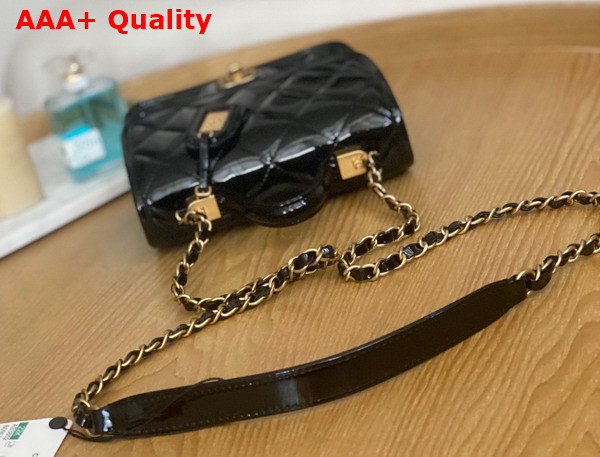 Chanel Small Flap Bag with Top Handle Black Patent Leather AS3652 Replica