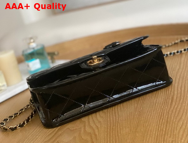 Chanel Small Flap Bag with Top Handle in Black Patent Leather AS3653 Replica