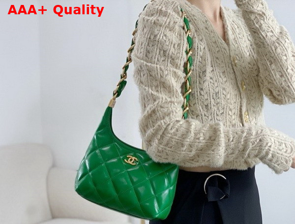 Chanel Small Hobo Bag in Green Shiny Lambskin Gold Tone Metal AS4922 Replica