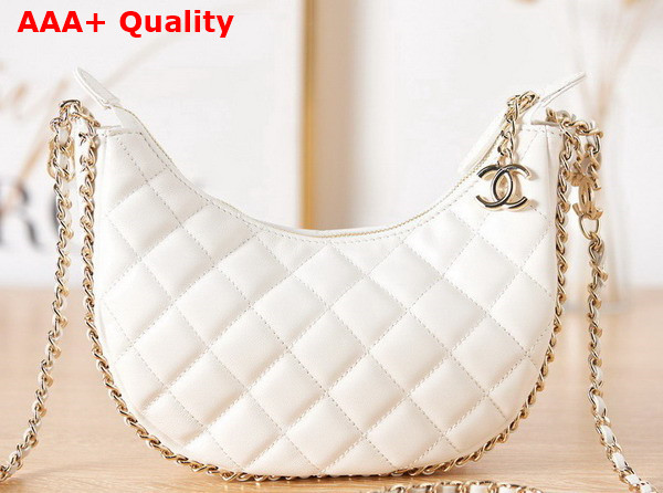 Chanel Small Hobo Bag in White Lambskin Shiny Light Gold Metal AS3917 Replica