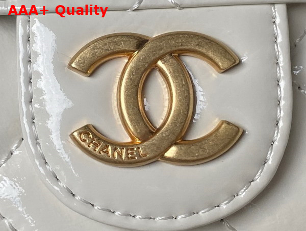 Chanel Small Hobo Handbag in White Shiny Crumpled Calfskin Gold Tone Metal AS4323 Replica