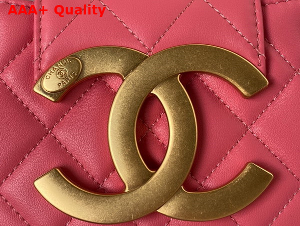 Chanel Small Messenger Bag in Pink Lambskin AS4609 Replica