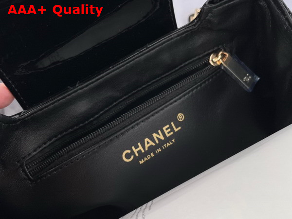 Chanel Small Tote Bag in Black Patent Leather Replica