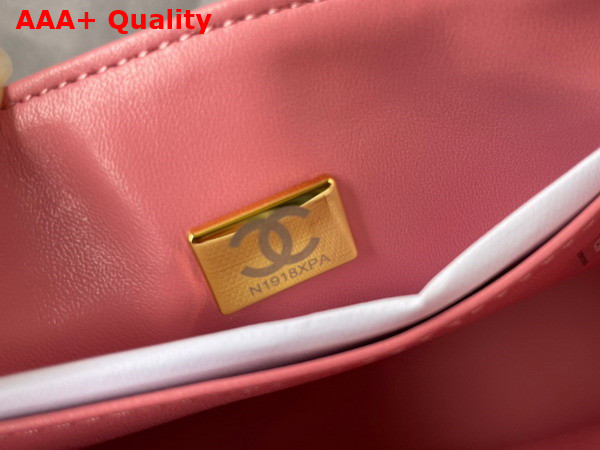 Chanel Small Tote Bag in Pink Patent Leather Replica