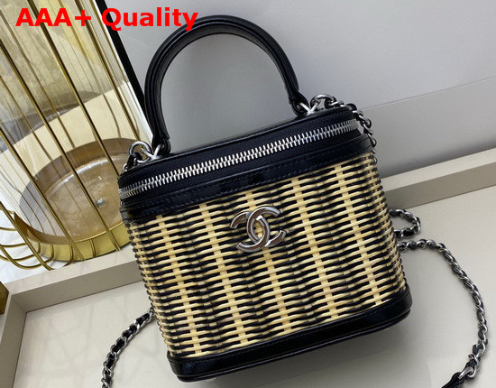 Chanel Small Vanity Case in Woven Rattan and Black Calfskin AS1352 Replica