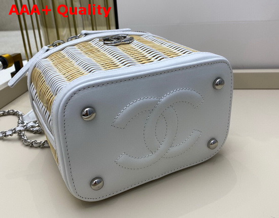 Chanel Small Vanity Case in Woven Rattan and White Calfskin AS1352 Replica