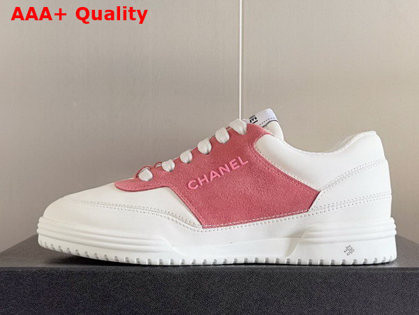 Chanel Sneaker in White Calf Leather and Pink Suede Leather Replica