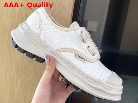 Chanel Sneaker in White Canvas Replica