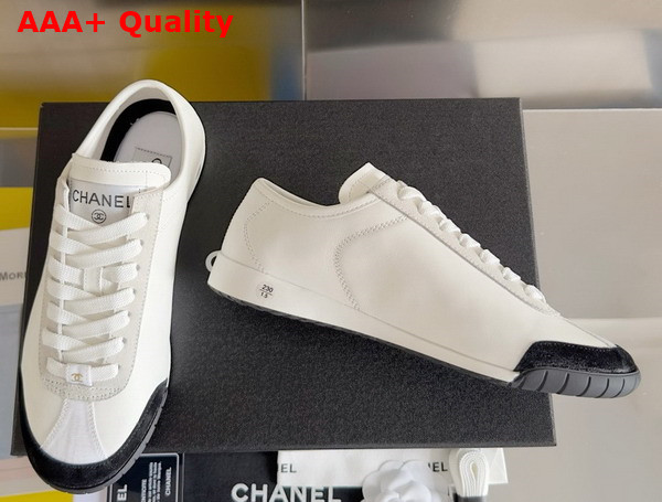 Chanel Sneakers Calfskin and Suede Calfskin White and Black G45714 Replica