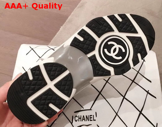 Chanel Sneakers Fabric and Suede Calfskin White and Black G36258 Replica