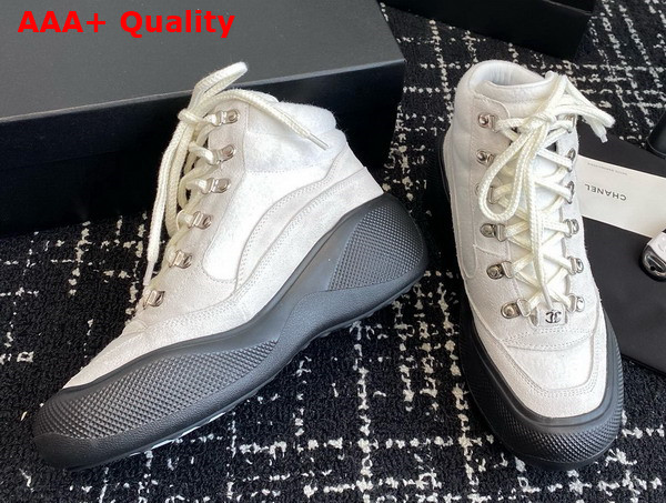 Chanel Sneakers Ivory Wool and Suede Calfskin G45337 Replica