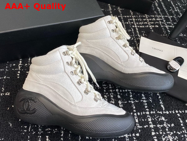 Chanel Sneakers Ivory Wool and Suede Calfskin G45337 Replica