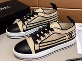 Chanel Sneakers in Beige Fabric and Black Lambskin G34578