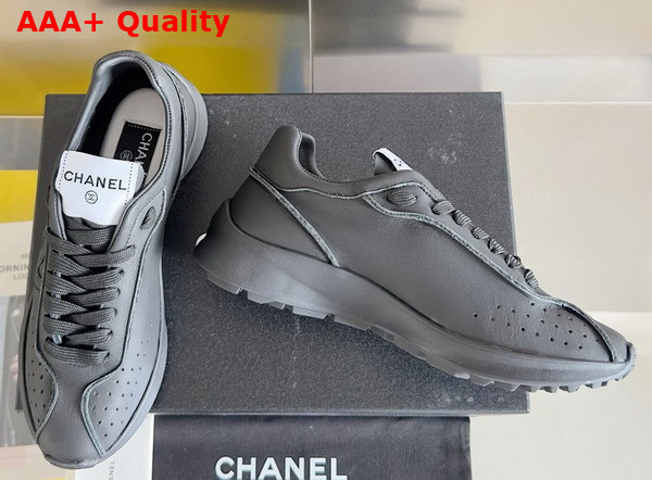 Chanel Sneakers in Black Calfskin G46252 Replica