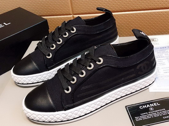 Chanel Sneakers in Black Fabric and Lambskin G34578