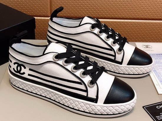 Chanel Sneakers in White Fabric and Black Lambskin G34578