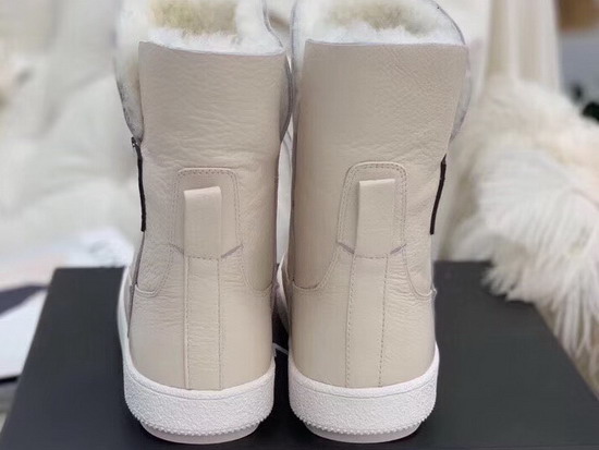 Chanel Snow Boots in Beige Sheepskin