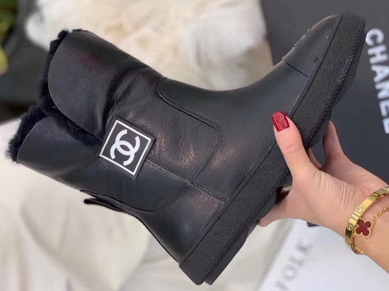 Chanel Snow Boots in Black Sheepskin