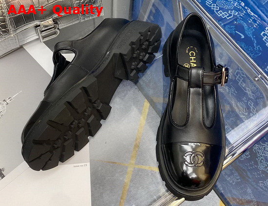 Chanel T Strap Shoes in Black Calfskin and Patent Leather Replica