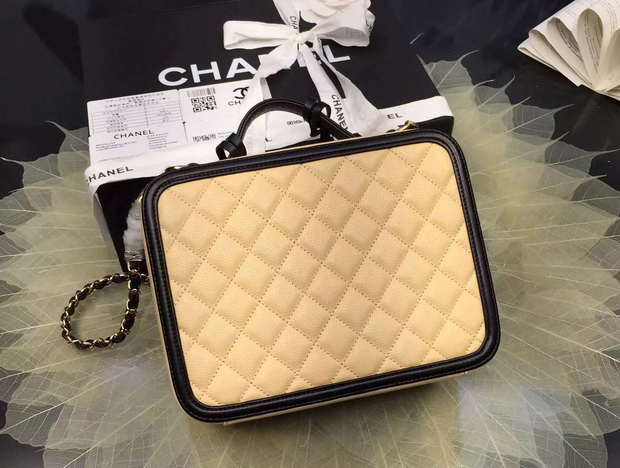 Chanel Vanity Case Grained Lambskin Beige for Sale