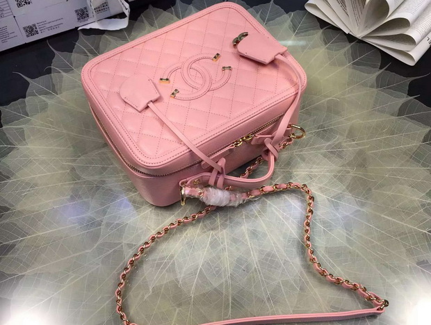 Chanel Vanity Case Grained Lambskin Pink for Sale