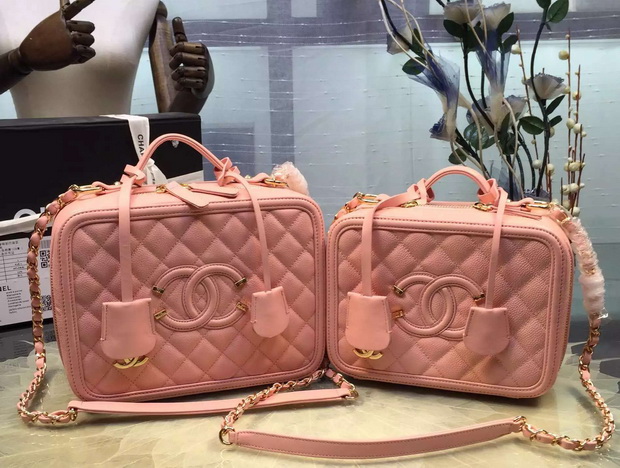 Chanel Vanity Case Grained Lambskin Pink for Sale