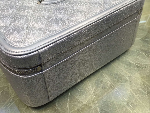 Chanel Vanity Case Grained Lambskin Silver for Sale