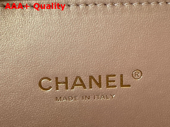 Chanel Vanity Case Lambskin Gold Metal White Ref AS2900 Replica