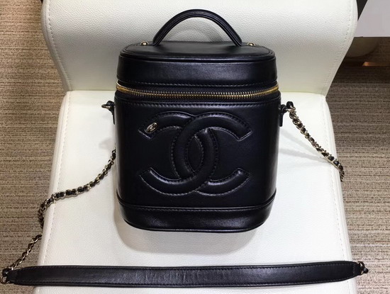 Chanel Vanity Case in Black Lambskin AS0323