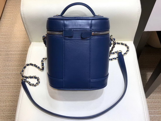 Chanel Vanity Case in Blue Lambskin AS0323