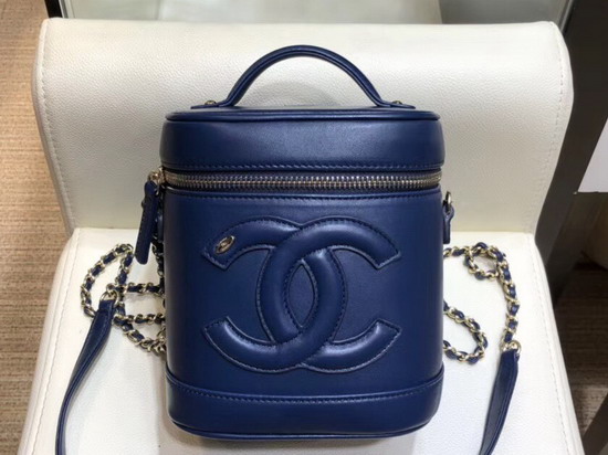 Chanel Vanity Case in Blue Lambskin AS0323