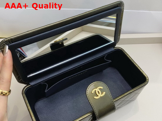 Chanel Vanity Case in Dark Green Patent Leather Replica