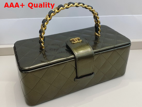 Chanel Vanity Case in Dark Green Patent Leather Replica