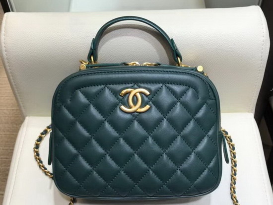 Chanel Vanity Case in Green Calfskin A57905