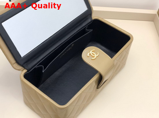 Chanel Vanity Case in Khaki Patent Leather Replica