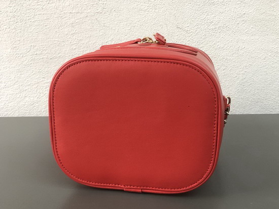 Chanel Vanity Case in Red Lambskin AS0323