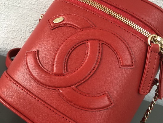 Chanel Vanity Case in Red Lambskin AS0323