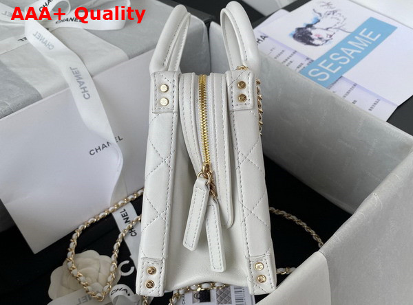 Chanel Vanity Case in White Calfskin Gold Tone Metal AS3345 Replica