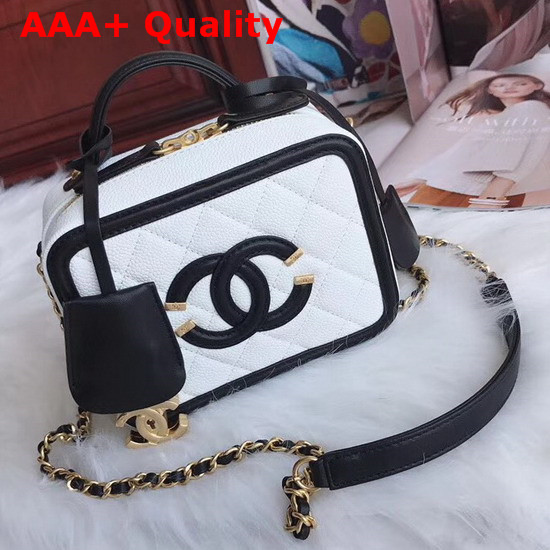 Chanel Vanity Case in White Grained Calfskin Gold Tone Metal Replica