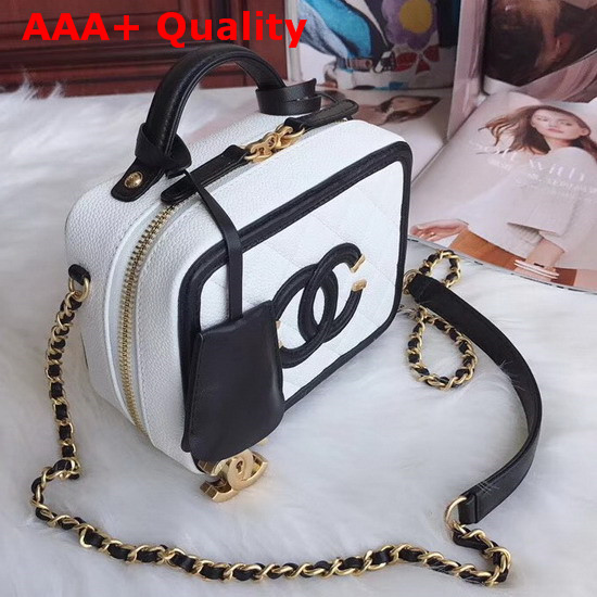 Chanel Vanity Case in White Grained Calfskin Gold Tone Metal Replica