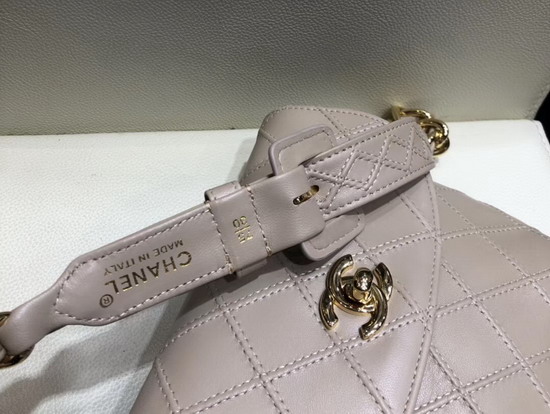 Chanel Waist Bag in Beige Lambskin